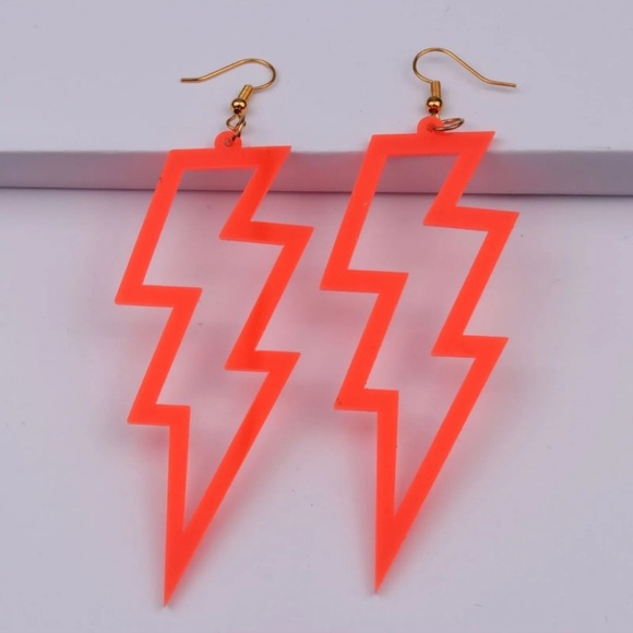 NWT/6 pe Lighting Bolt Earrings - Picture 8 of 9